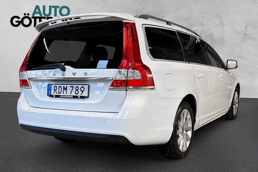 Bild 4 av Volvo V70 D3 Classic Momentum 2-Ägare Servad Välvårdad Kamrembytt