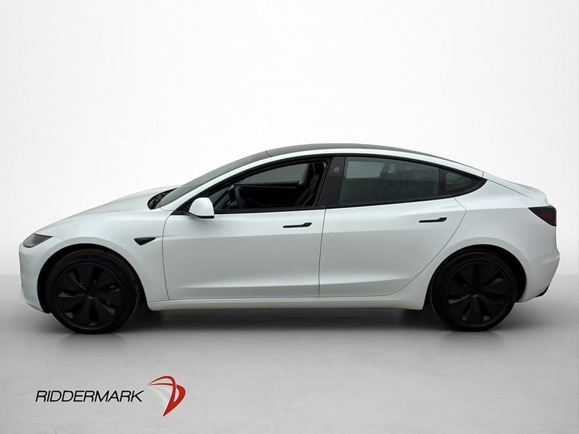 Bild 3 av Tesla Model 3 Long Range AWD Pano Drag AP Svensksåld MOMS