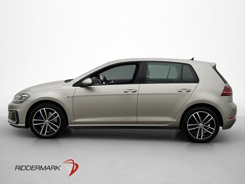 Bild 4 av Volkswagen Golf GTE 204hk Cockpit Värm Kamera CarPlay Drag