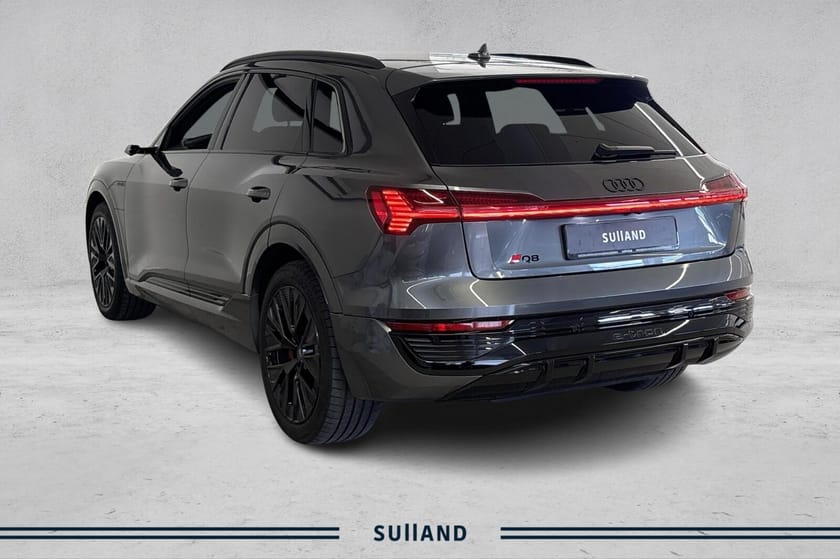 Bilde 3 av Audi Q8 50 e-tron quattro s line plus