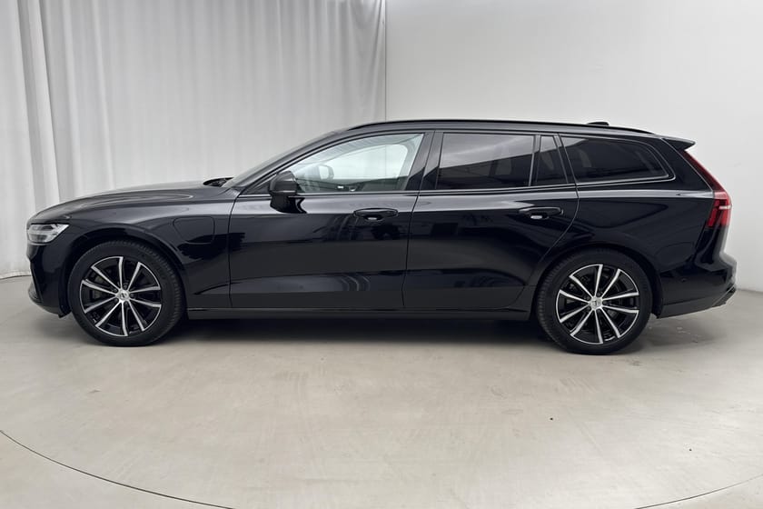 Bild 2 av Volvo V60 T6 AWD Recharge (350hk) Plus Dark