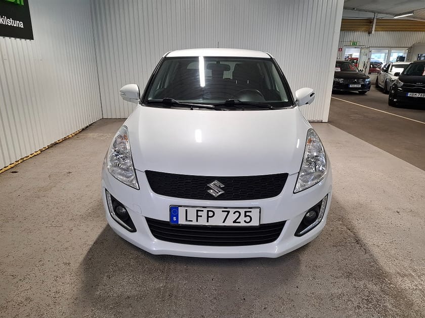 Bild 2 av Suzuki Swift 5-dörrar 1.2 DOHC 16V VVT Apple Carplay Keyless Start