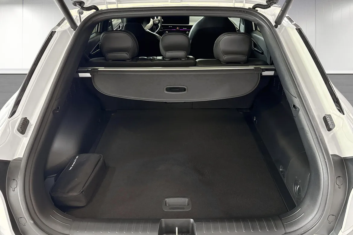 picture of a car