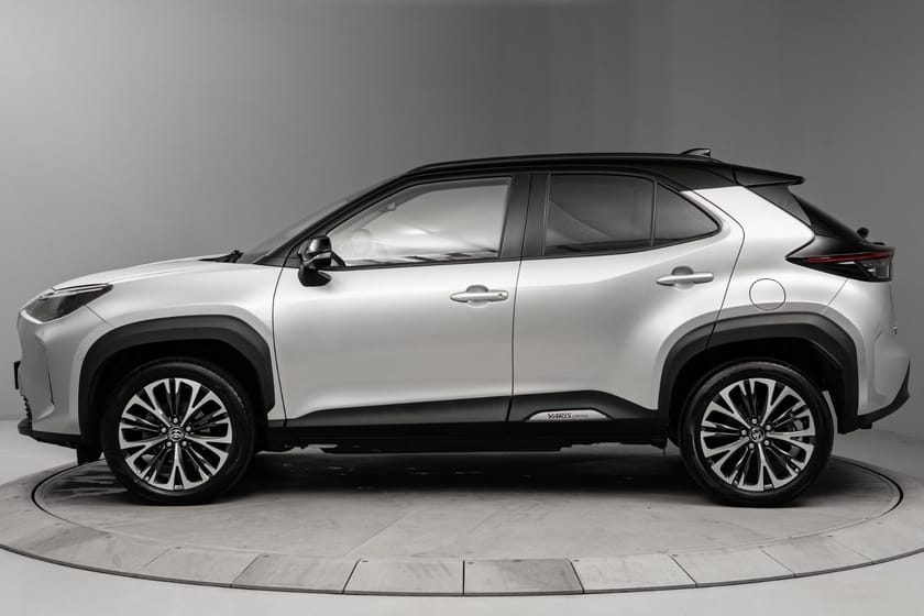 Bilde 2 av Toyota Yaris Cross Hybrid AWD-i 1,5 Executive Bi-Tone