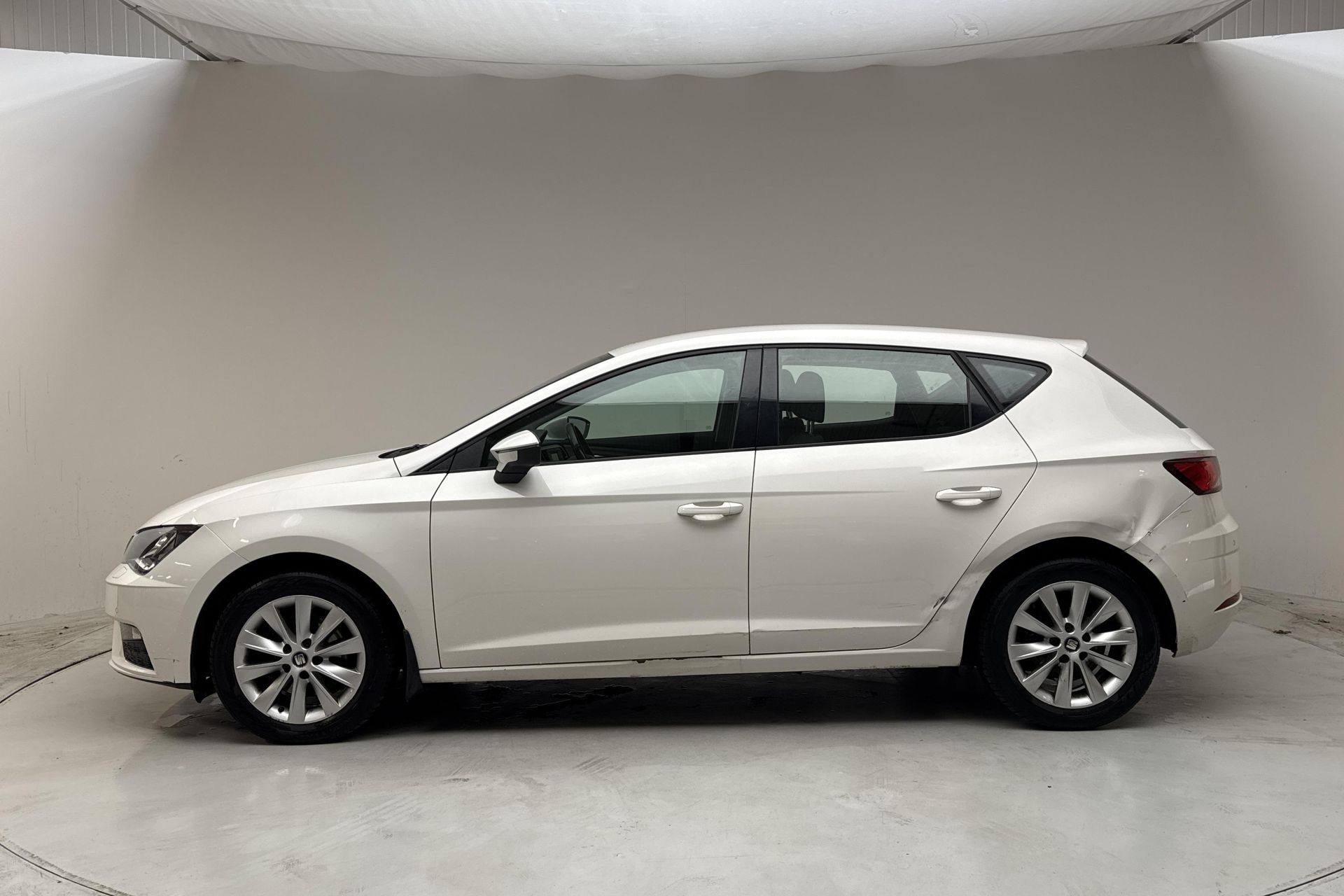 Seat Leon 1.5 TGI 2020, bild 2/10