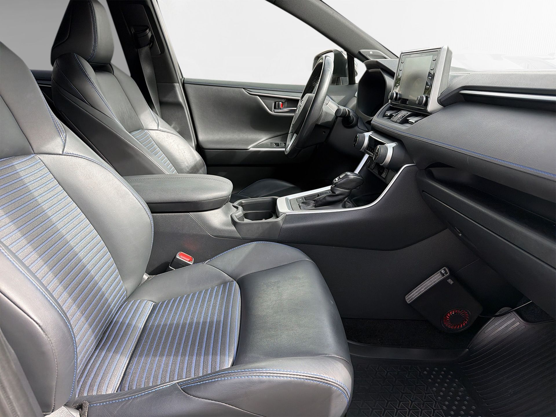 Toyota RAV4 Hybrid 2019, bild 7/10