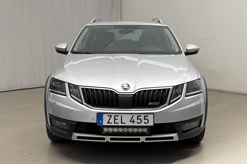 Bild 5 av Škoda Octavia Scout II 2.0 TDI 4X4 (150hk)