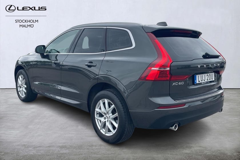 Bild 3 av Volvo XC60 B4 Momentum Advanced SE Navigation Drag
