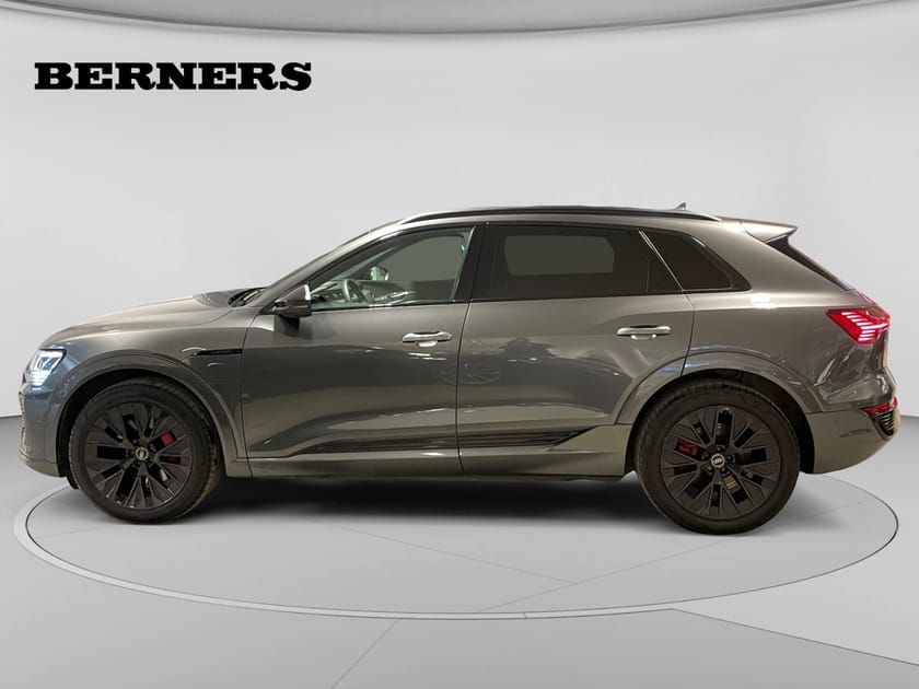 Bild 2 av Audi Q8 55 e-tron quattro / Edition S-line / 21Tum / Matri