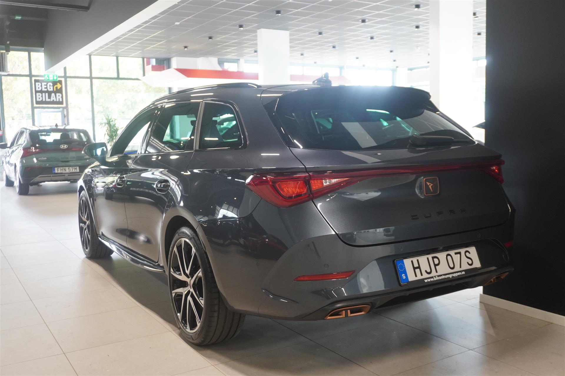 Cupra Leon Sportstourer e-Hybrid 2021, kuva 4/10