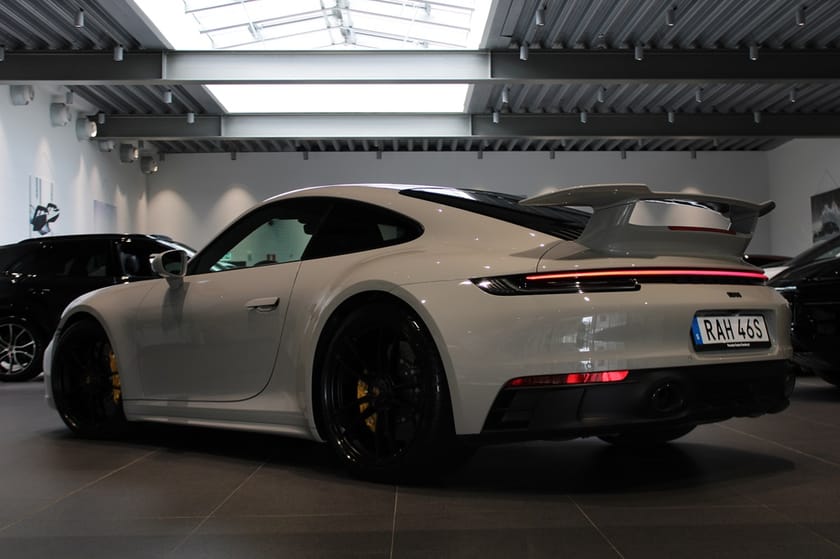 Bild 2 av Porsche 911 Carrera 4 GTS 