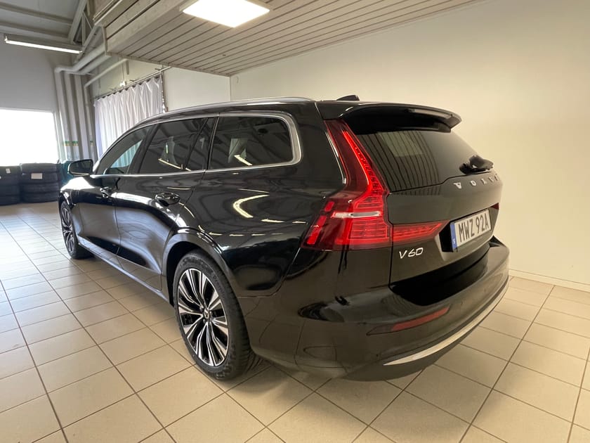 Bild 3 av Volvo V60 Recharge T6 Core Bright Nav Backkamera
