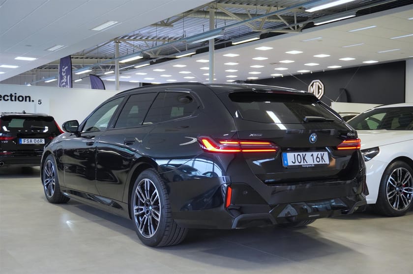 Bild 3 av BMW 530e xDrive Touring M Sport Pro Business Ed