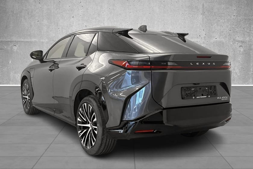 Bilde 3 av Lexus RZ 450e Luxury/4x4/1 eier/ny service/