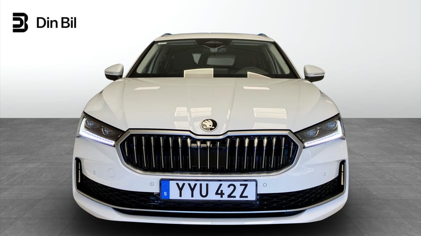 Bild 4 av Škoda Superb iV Kombi Selection 1,5 TSI 204hk | Drag | Tonade rutor