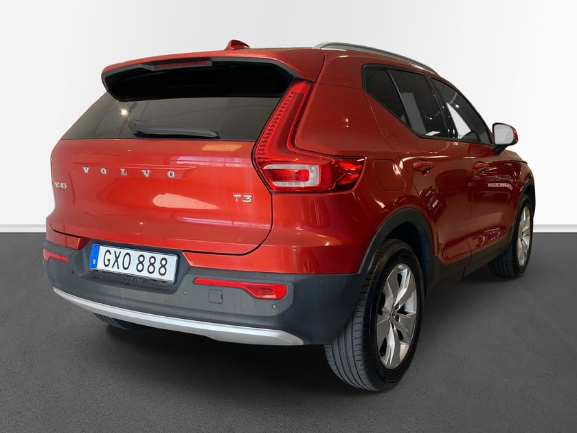 Bild 4 av Volvo XC40 T3 FWD Momentum Advanced Edition Dragkrok Nyservad
