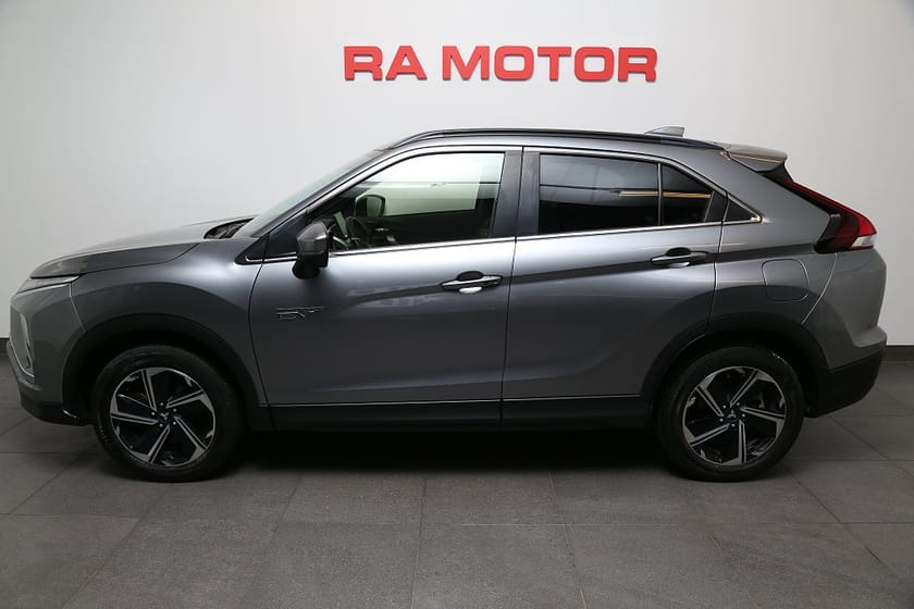 Bild 3 av Mitsubishi Eclipse Cross PHEV 2,4 MIVEC S-AWC Fleet Edition | B-Kamera | Carplay
