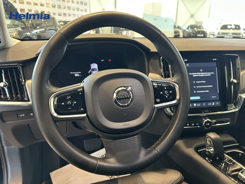 Bild 8 av 15 – Volvo V90 Recharge T6 Plus Dark