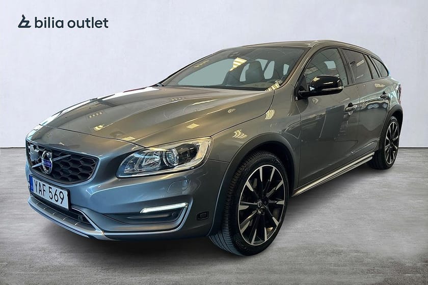 Bild 1 av Volvo V60 Cross Country D4 AWD Summum 190hk Drag Värmare H/K Kamera Kamrem bytt