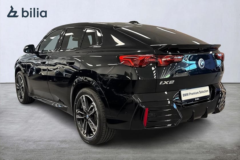 Bild 2 av BMW iX2 xDrive30 xDrive 30 M-sport | Drag | Aktiv farth. | Backkamera