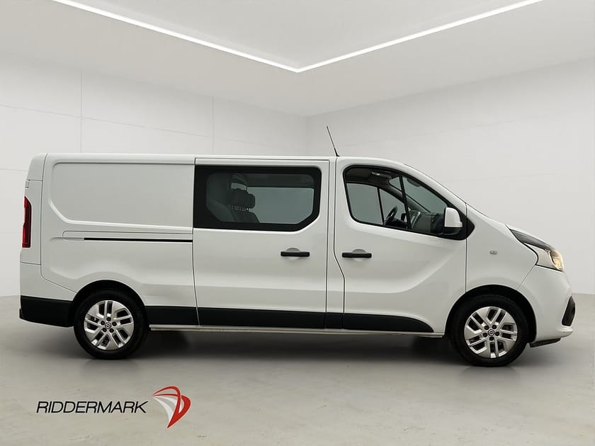 Bild 2 av Nissan NV300 Crew Van L2 CrewVan 6-Sits Värmare Dragkrok B-Kamera