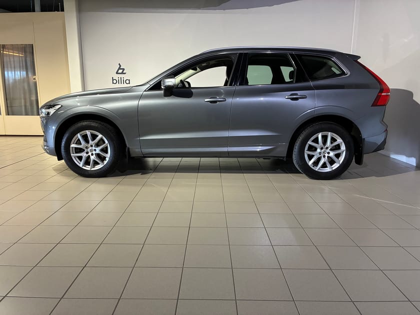 Bild 3 av Volvo XC60 B4 AWD Diesel Momentum Advanced |DRAGKROK|