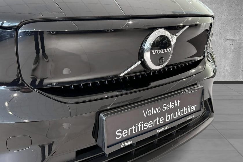 Bilde 3 av Volvo XC40 Recharge 231Hk FWD Ultimate, Hengerfeste, 360* Kamera, Panorama