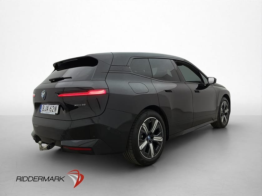 Bild 5 av BMW iX xDrive50 Sport Sky Luftfjädring H/K Dragkrok 360 MOMS