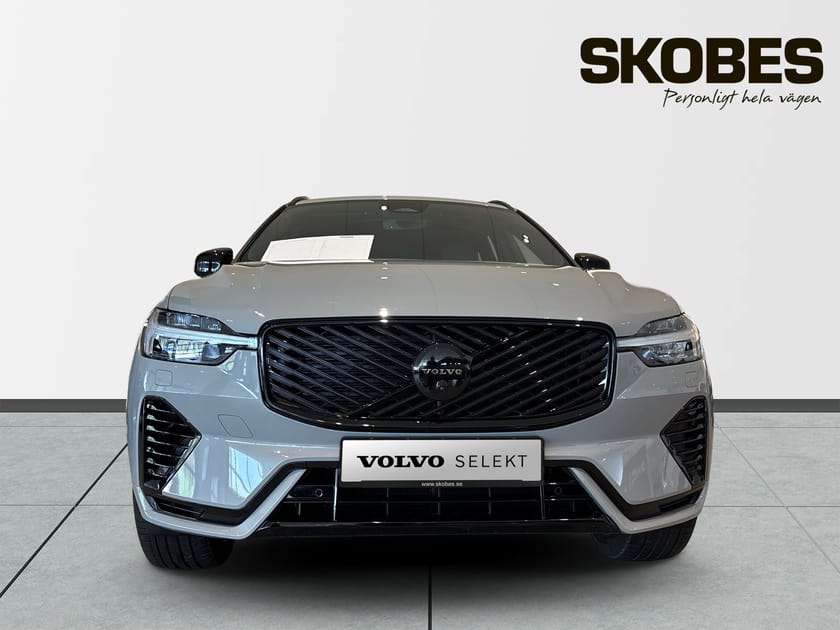 Bild 2 av Volvo XC60 T6 Plus Black Nordic Edition
