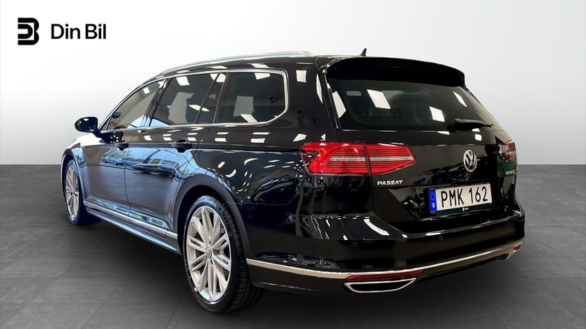 Bild 3 av Volkswagen Passat Sportscombi R-Line | Skinn | Backkamera | Drag | Värmare