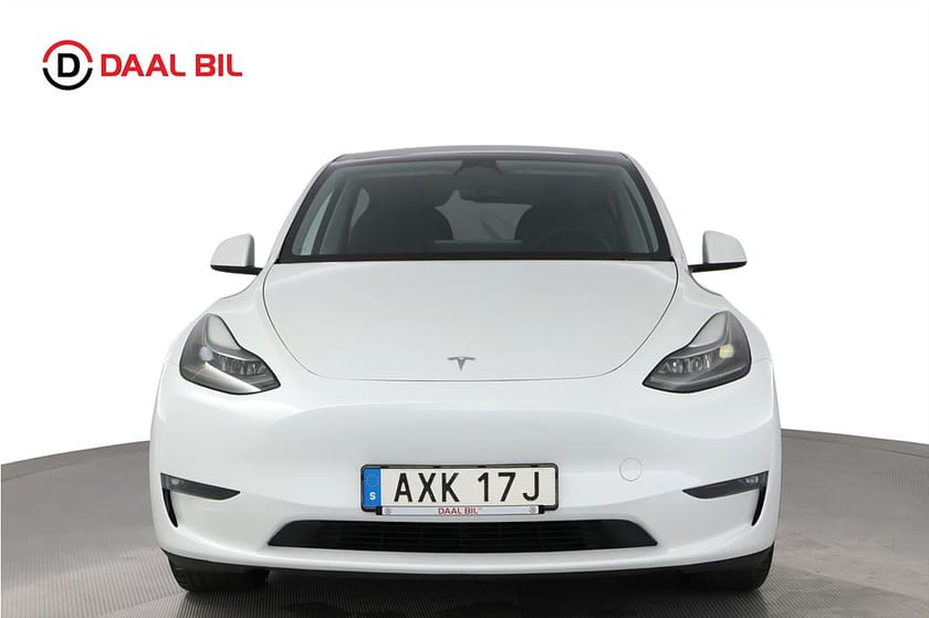 Bild 2 av Tesla Model Y Long Range AWD 514HK PANORAMA DRAG VÄRMARE B-KAMERA NFC