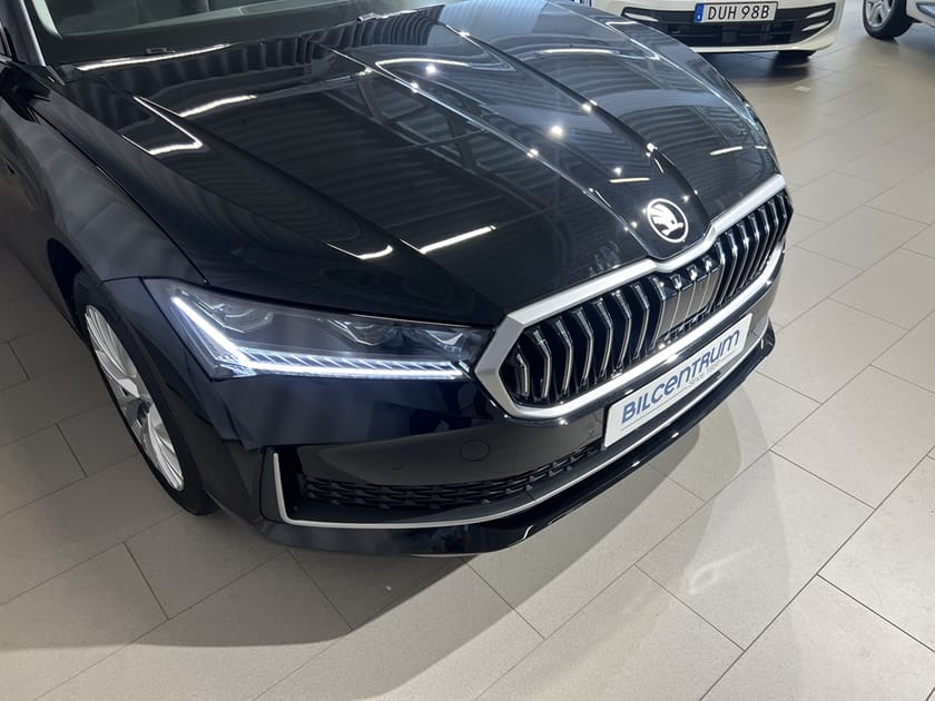Bild 3 av Škoda Superb iV Kombi Combi Selection 1,5 TSI 204 Hk DSG, Drag