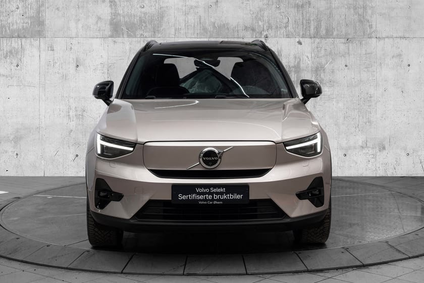 Bilde 3 av Volvo XC40 Recharge Single Motor Extended Range RWD Ext Ultimate Hengerfeste Godt utstyrt