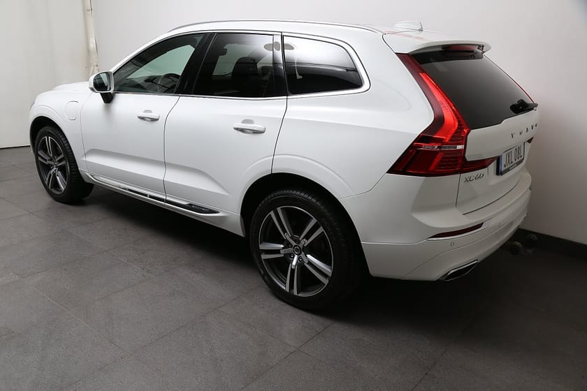 Bild 4 av Volvo XC60 Recharge T6 Inscription Exp AWD Pano H/K Drag Leasbar