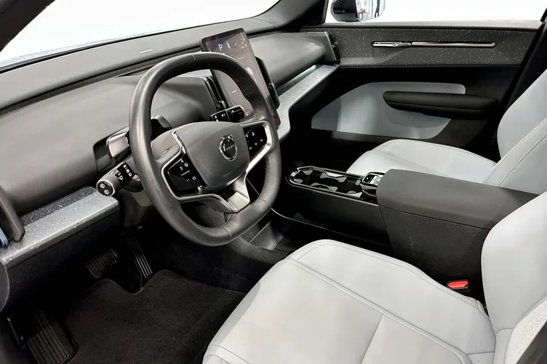 Volvo EX30 Twin Motor Performance