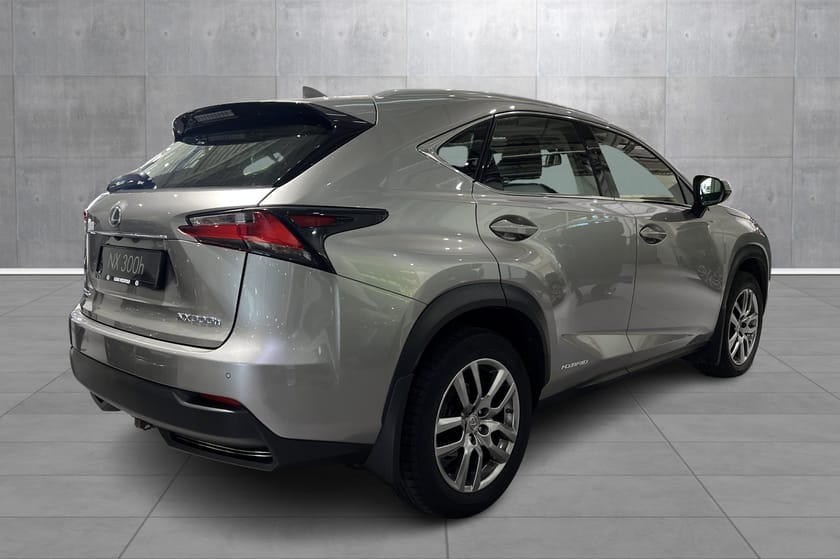 Bilde 5 av Lexus NX 300h AWD 