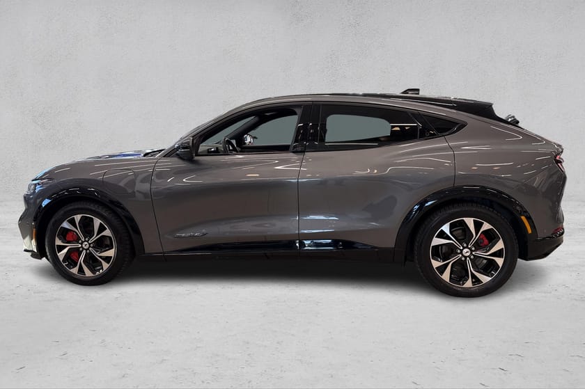 Bilde 2 av Ford Mustang Mach-E Long Range AWD LR 540KM B&O/Hengerfeste/Panorama/Oppv.Ratt+