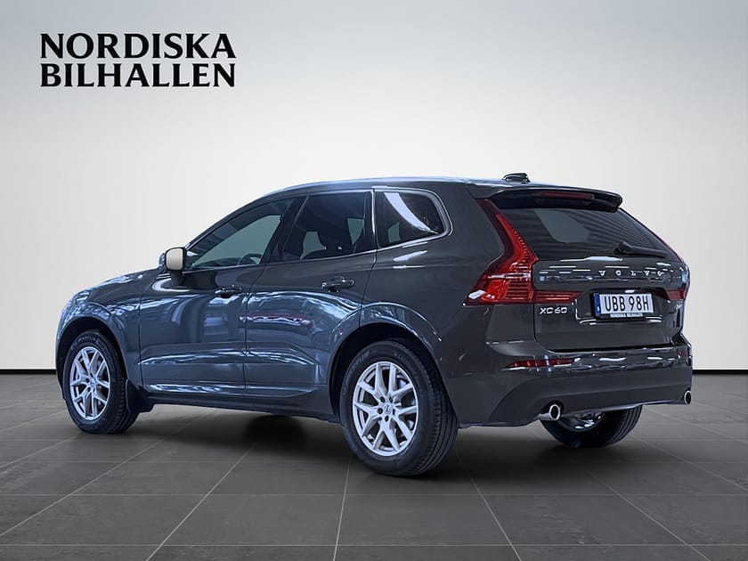 Bild 5 av Volvo XC60 B4 AWD Geartronic Momentum Pro Edition Pano Kamera GPS