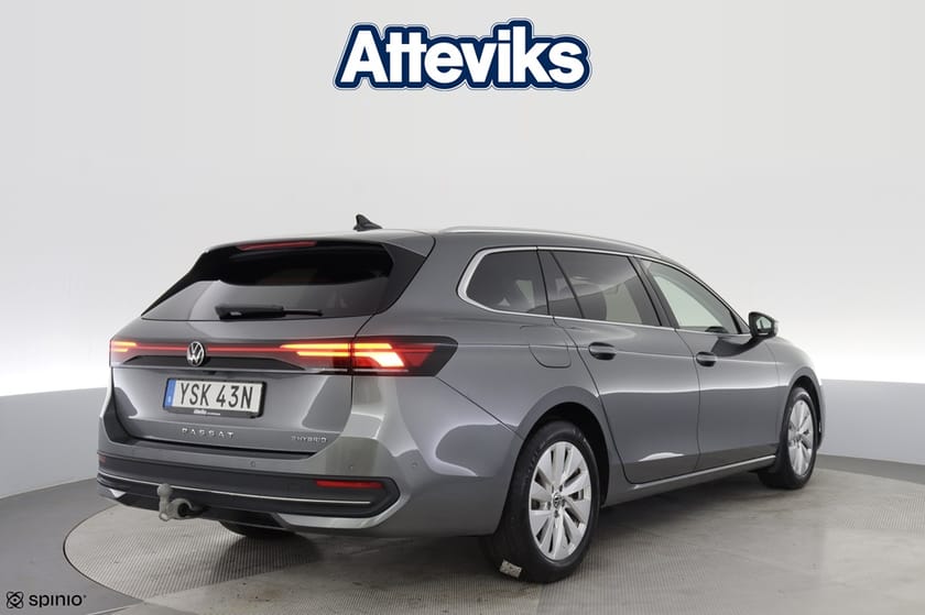 Bild 3 av Volkswagen Passat Variant eHybrid 1.5 TSI DSG 272hk Drag P-Värm Kamera