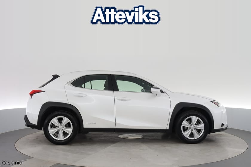 Bild 2 av Lexus UX 250h CVT 184hk Drag Kamera Keyless Hybrid