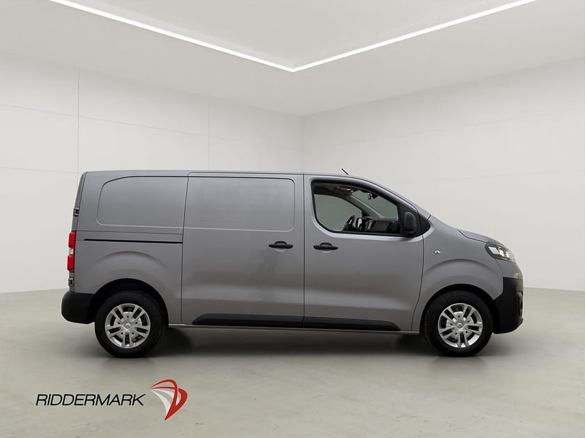 Bild 2 av Opel Vivaro Skåpbil IP L2 Ny-Kamrem PDC 3-Sits Farthållare CARPLAY Moms