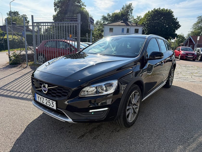 Bild 2 av Volvo V60 Cross Country D3 150HK CLASSIC PRO / DRAG / 8800Mil