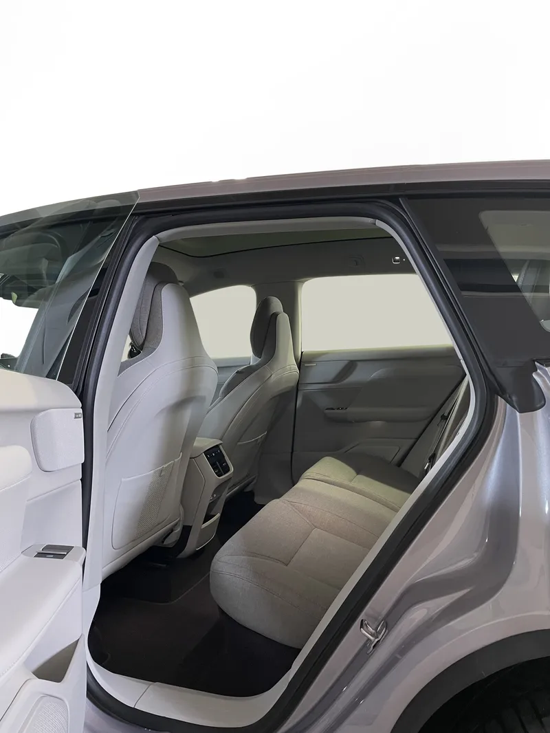 Bild 7 av 11 – Volvo EX60 (Test Series) EX60 P10 AWD (Test Vehicle) Ultra