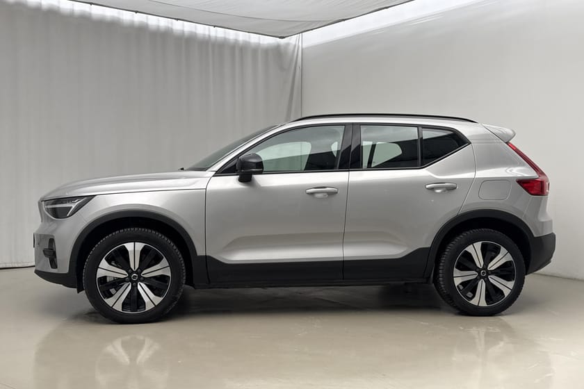 Bild 2 av Volvo XC40 Recharge Single Motor P6 231hk Core GPS Backkamera Värmare