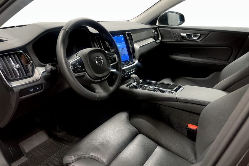 Bild 3 av Volvo V60 T6 Plus Dark Nordic Edition