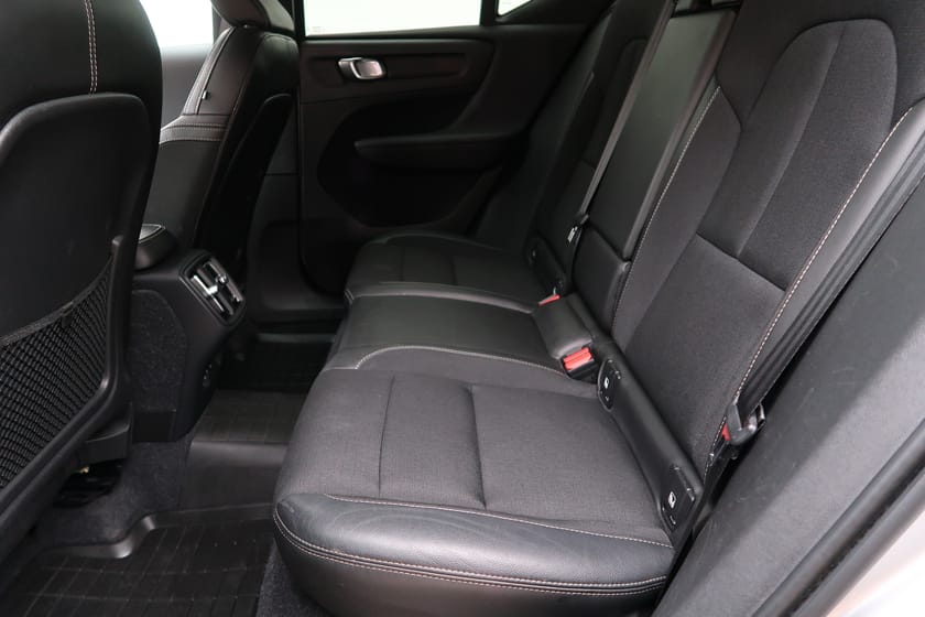 Bild 5 av Volvo XC40 D3 AWD Momentum Advanced Edition