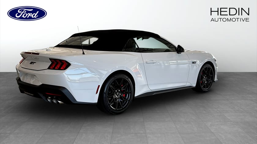 Bild 2 av Ford Mustang GT Convertible 5.0 V8 446 hk Cab Lagerbil - Leverans på tre dagar!