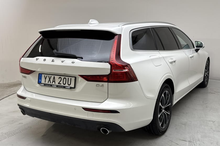 Bild 3 av Volvo V60 D4 (190hk) Momentum Advanced Harman Kardon