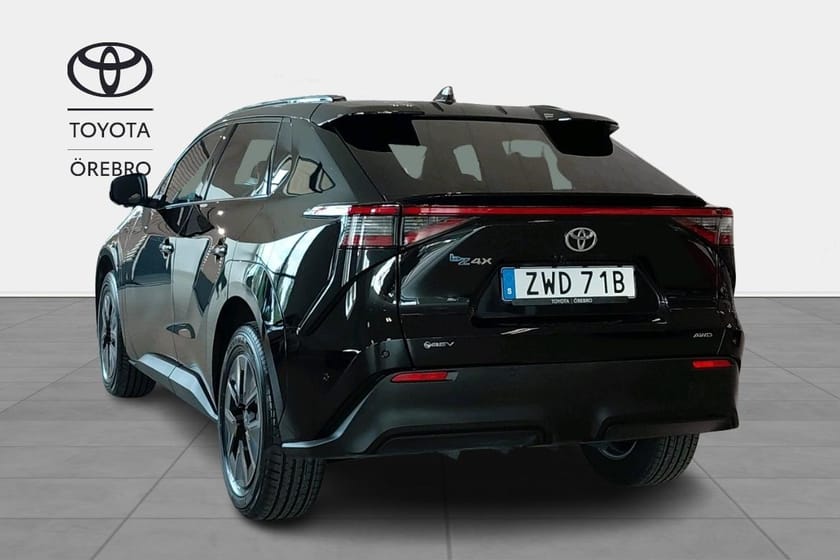 Bild 3 av Toyota bZ4X Executive AWD 73,1 kWh 360-kamera V-hjul