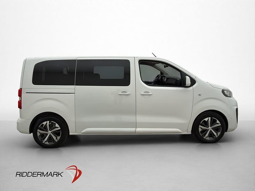 Bild 4 av Peugeot Traveller 177hk 9-Sits Skinn Kamera Drag Pro-pack